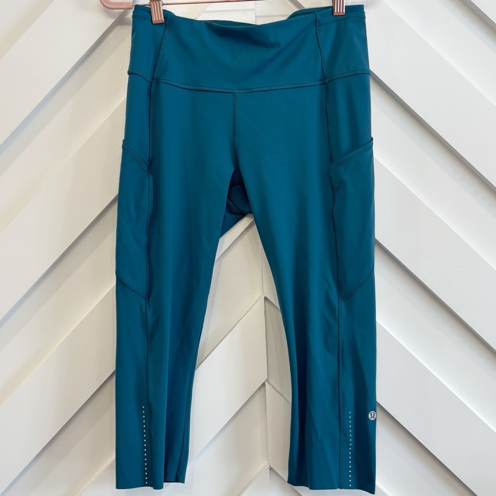 Lululemon Fast And Free Crop Leggings Size 10 In Cyprus/Ice Cave Blue